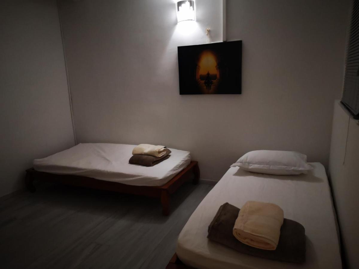 Appartement Saint Gilles Les Bains エクステリア 写真
