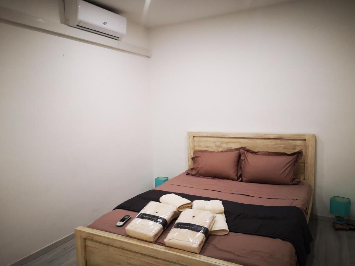 Appartement Saint Gilles Les Bains エクステリア 写真